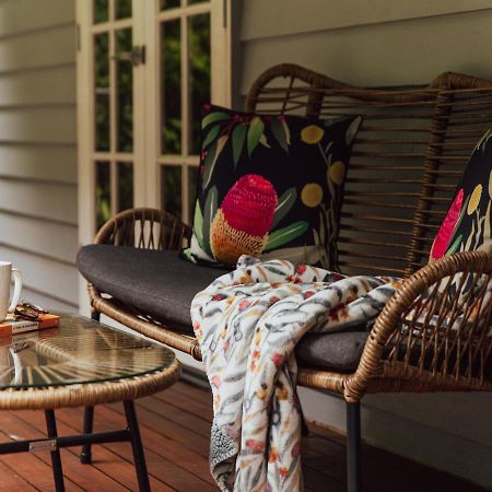 Romantic Cottage, Tamborine Mountain Екстериор снимка