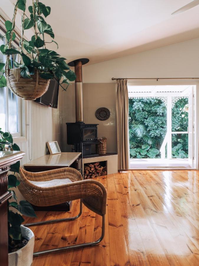 Romantic Cottage, Tamborine Mountain Екстериор снимка