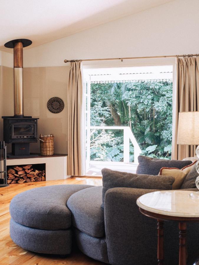 Romantic Cottage, Tamborine Mountain Екстериор снимка