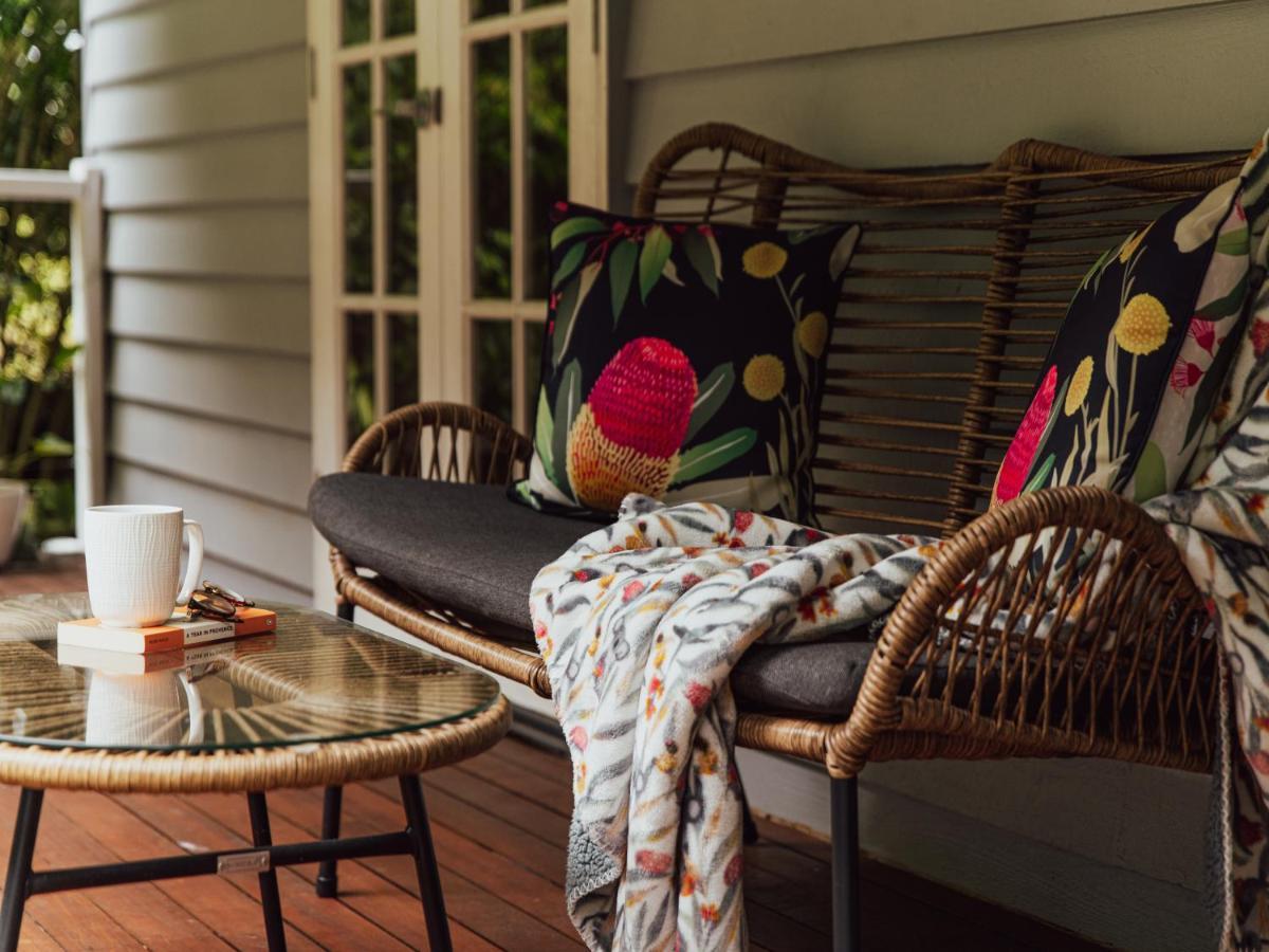 Romantic Cottage, Tamborine Mountain Екстериор снимка